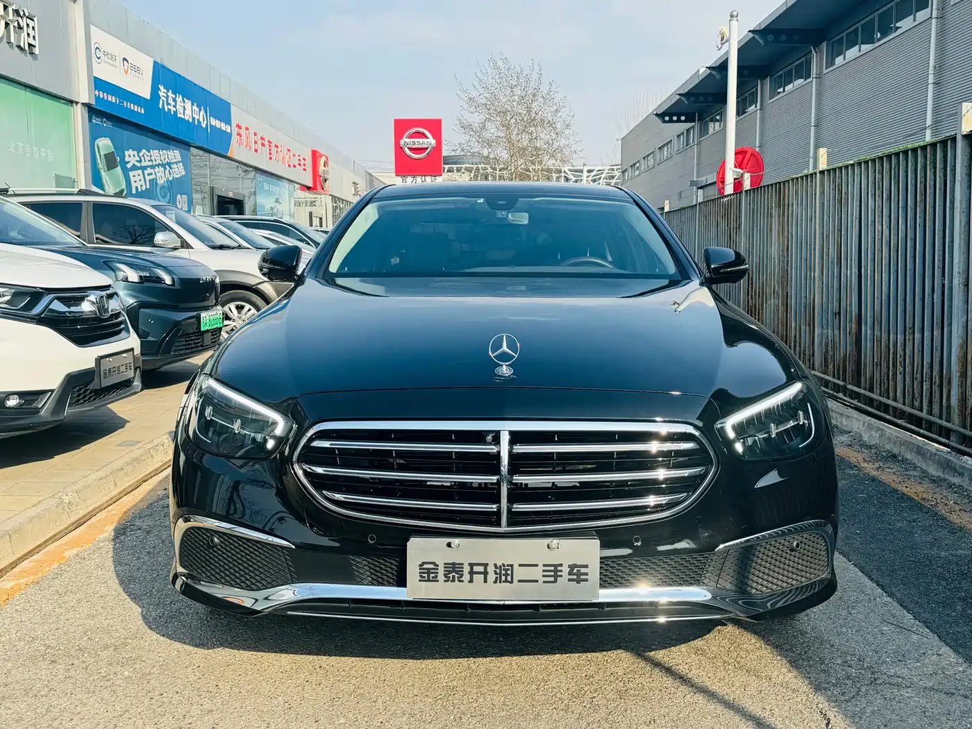 MERCEDES-BENZ E CLASS