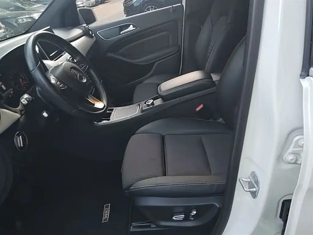 Mercedes-Benz B-Class 2015 B 200 Dynamic фото 15