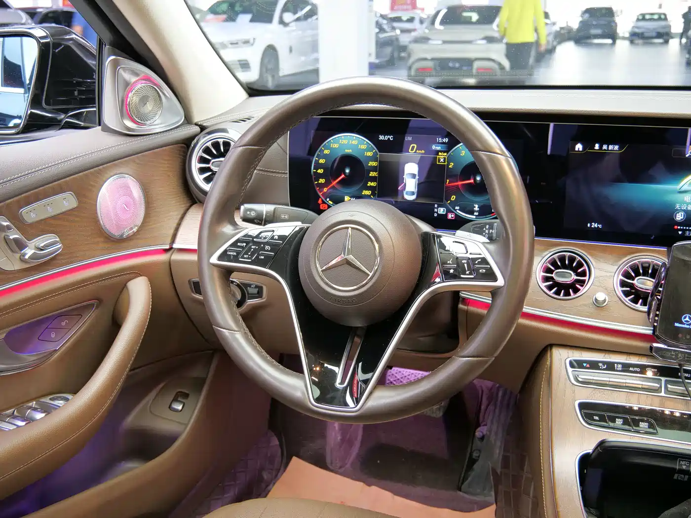 MERCEDES-BENZ E CLASS