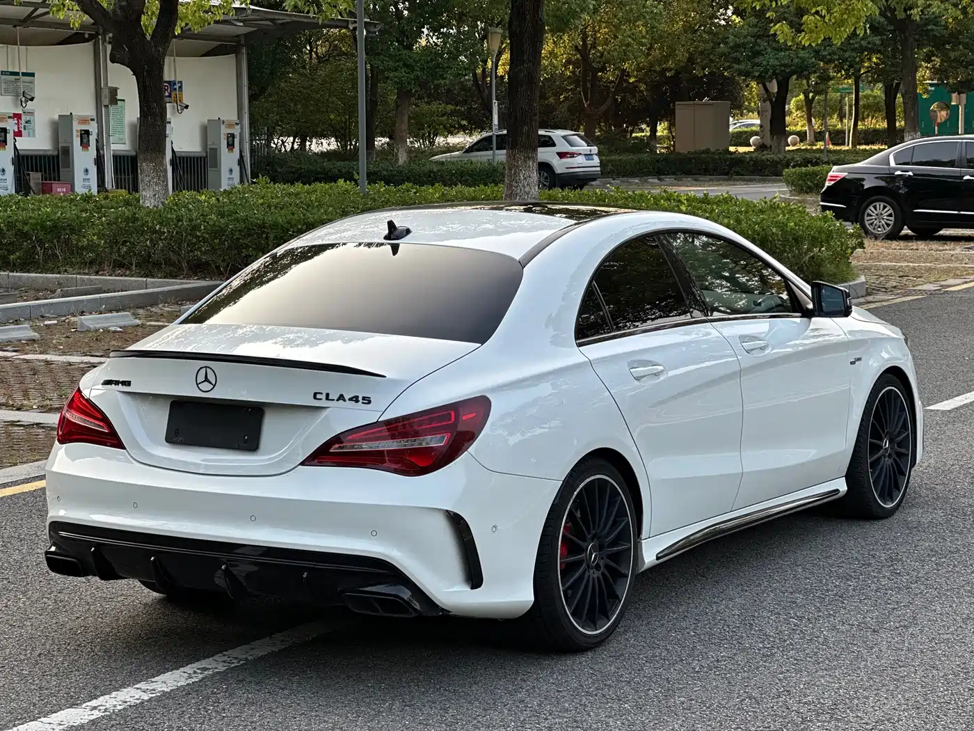 Mercedes-Benz CLA AMG 2018 2017 Facelift AMG CLA 45 4MATIC