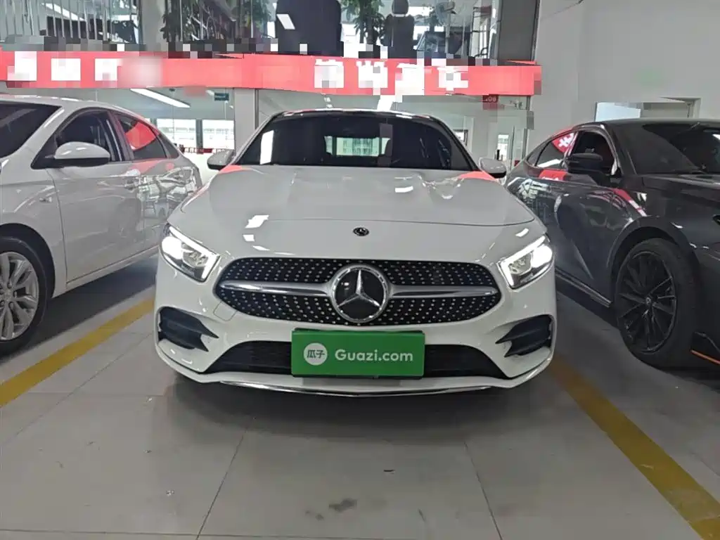 Mercedes-Benz A-Class 2020 A 200 L Sport Sedan фото 3