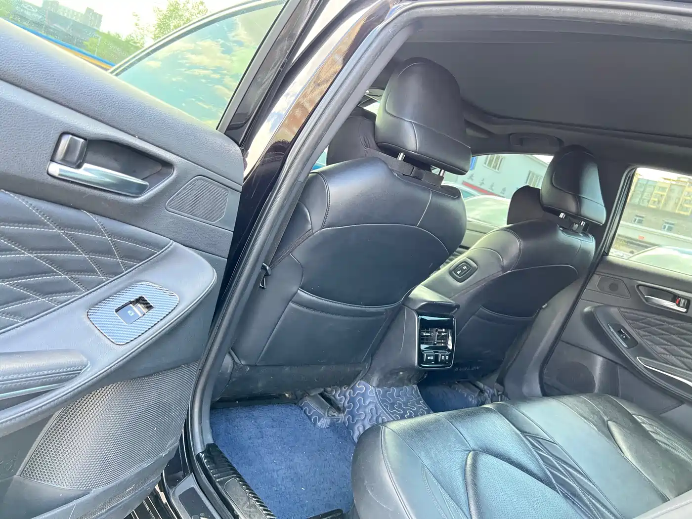 Toyota Avalon 2019 Hybrid 2.5L XLE Premium Edition China VI фото 5
