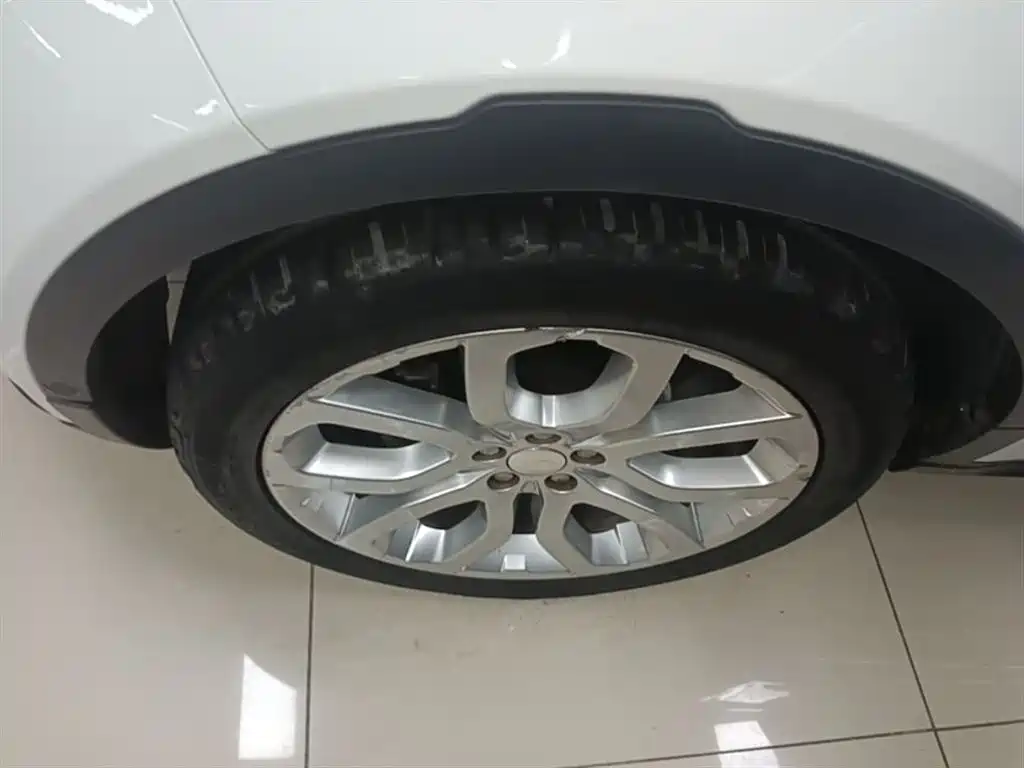 Land Rover Range Rover Evoque (Import) 2014 2.0T 5-door Brilliance Sport фото 23
