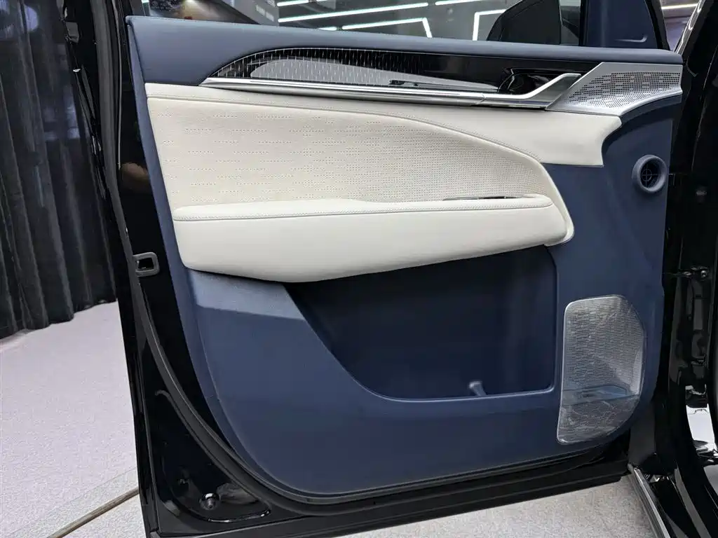 ZEEKR EXTREME KRYPTON 009