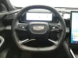 Фото 15 - Geely Atlas