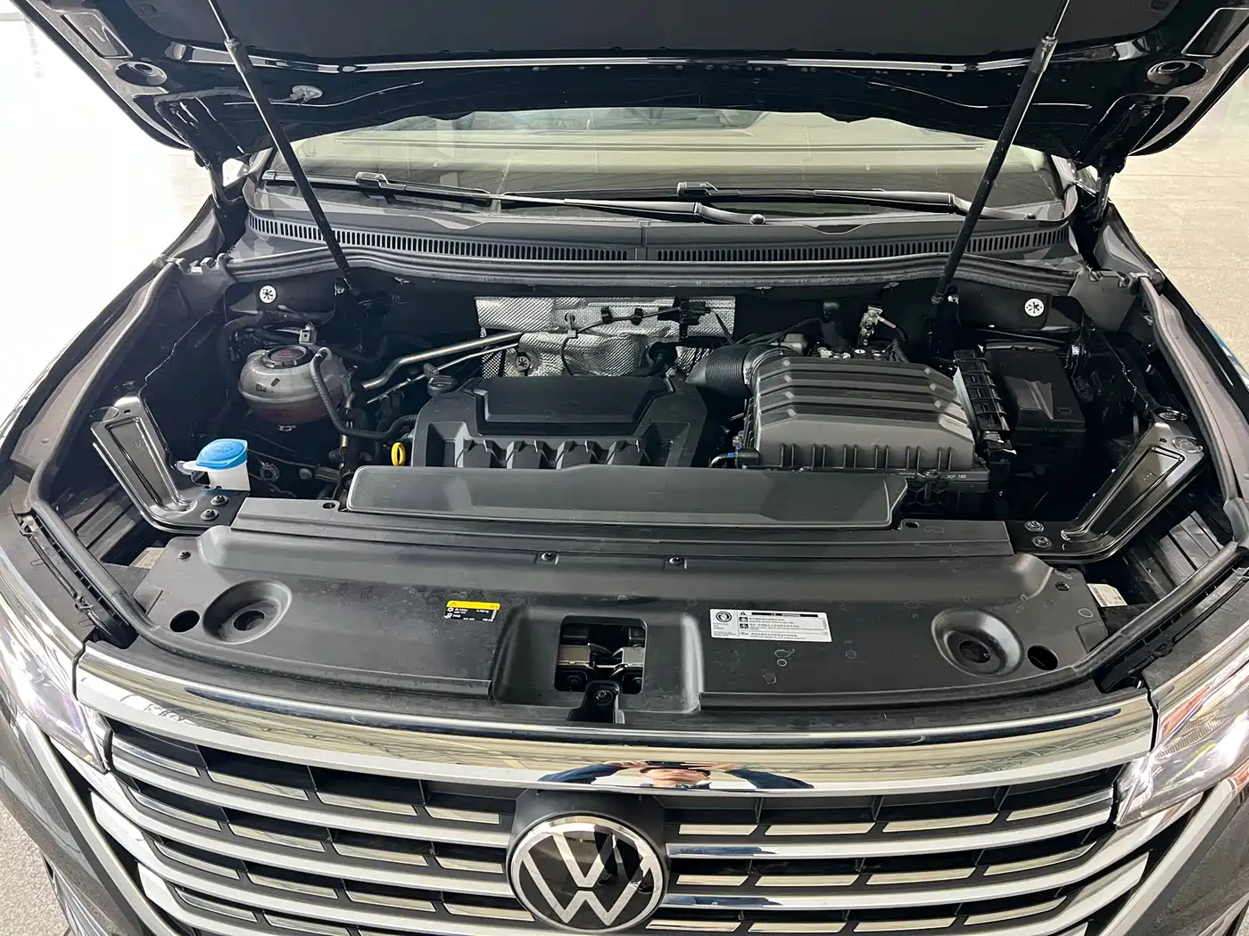 Volkswagen Viloran 2024 380TSI Executive Edition фото 19