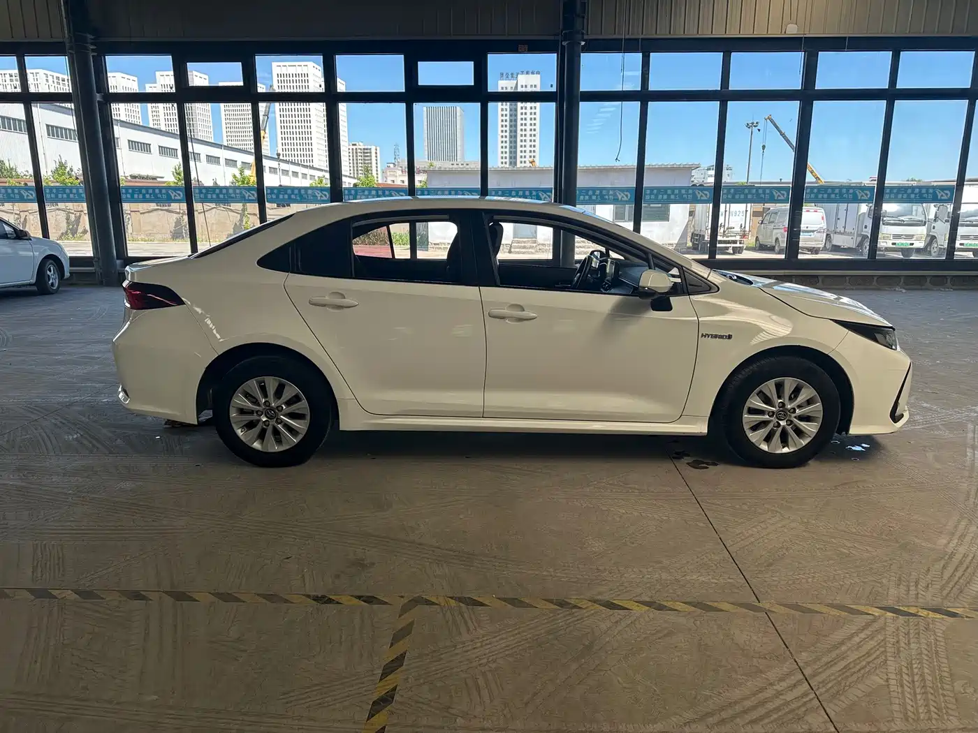 Фото 4 - Toyota Corolla