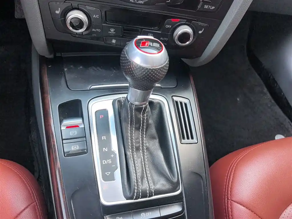 Audi A4L 2015 35 TFSI Auto Comfort фото 10