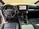 Фото 13 - Toyota Vellfire
