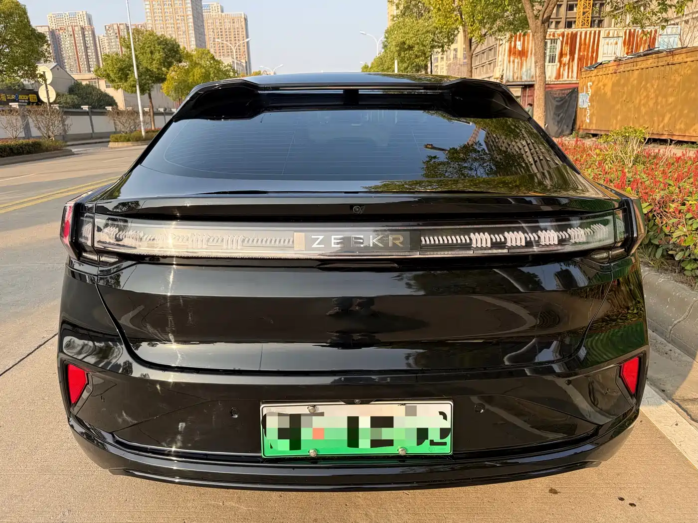 ZEEKR EXTREME KRYPTON 001