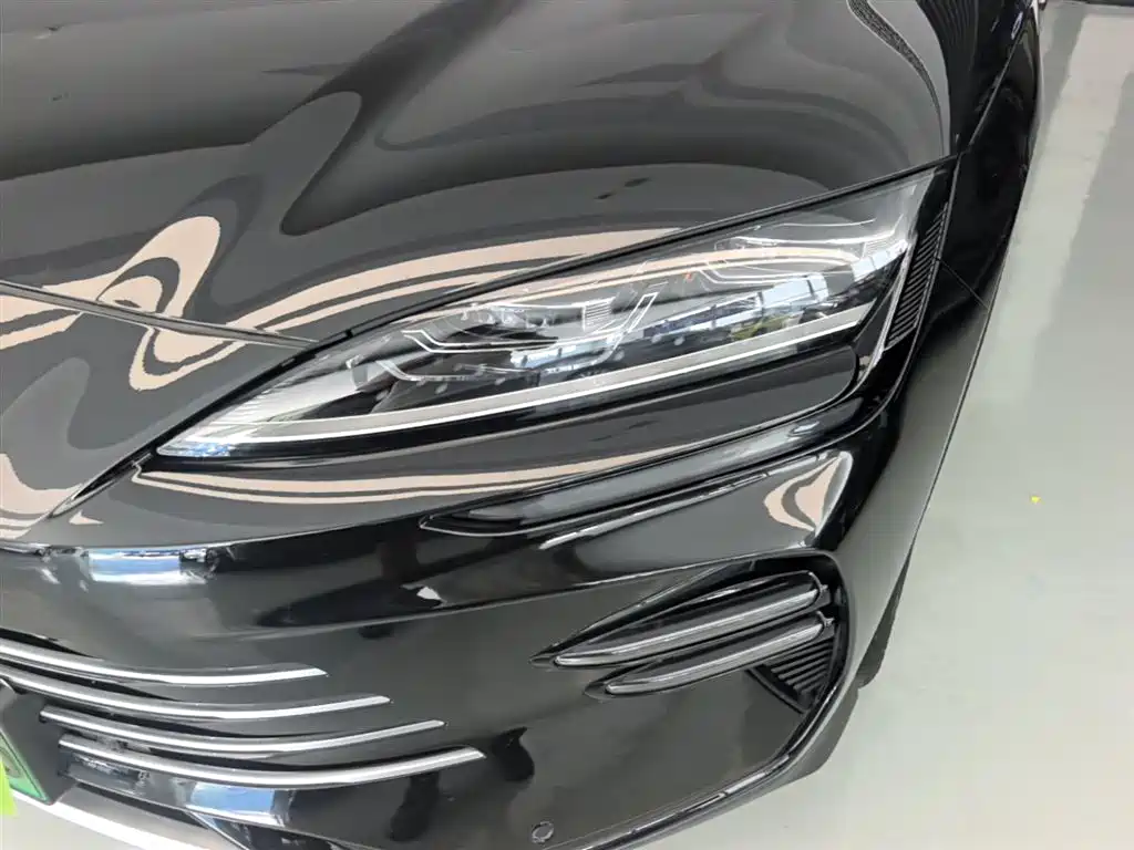 BYD Song PLUS PHEV 2024 Glory Edition DM-i 110km Flagship фото 24