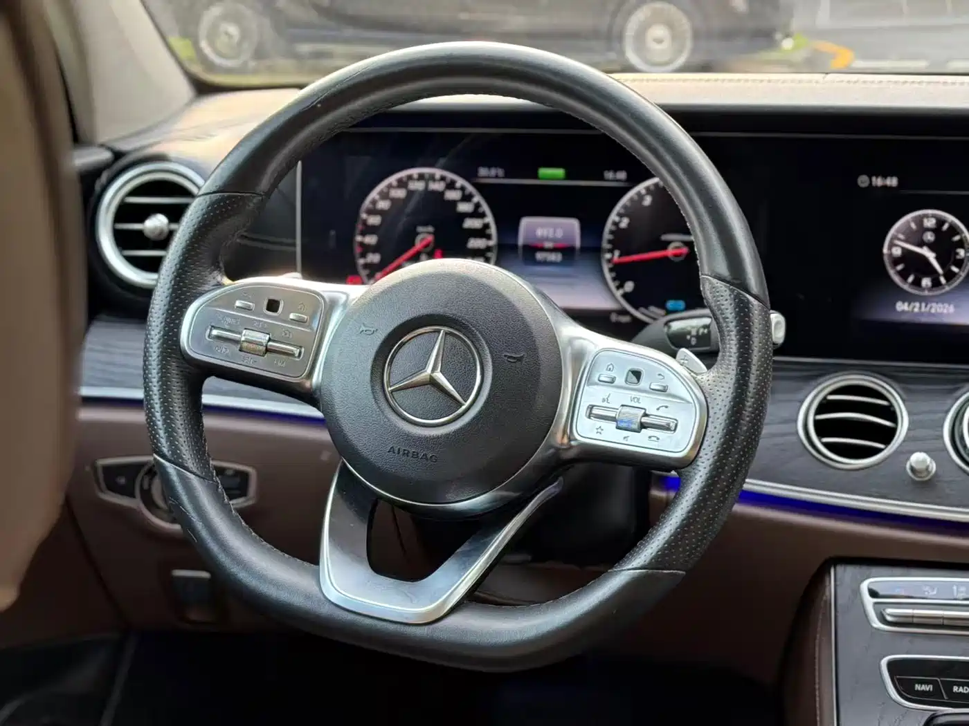 Mercedes-Benz E-Class 2020 Model E 260 L Sport фото 13
