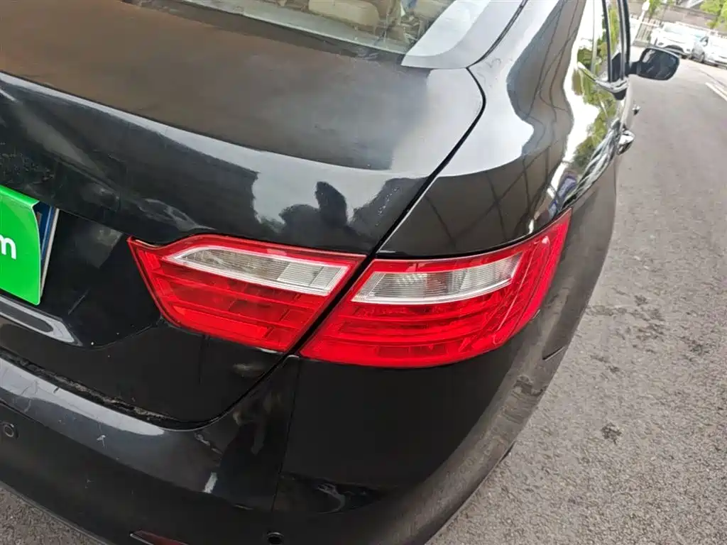 Besturn B70 2015 2014 2.0L Automatic Luxury