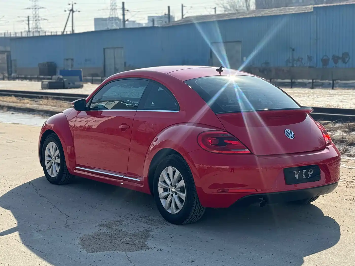 Volkswagen Beetle 2016 Model 180TSI Club Edition фото 5