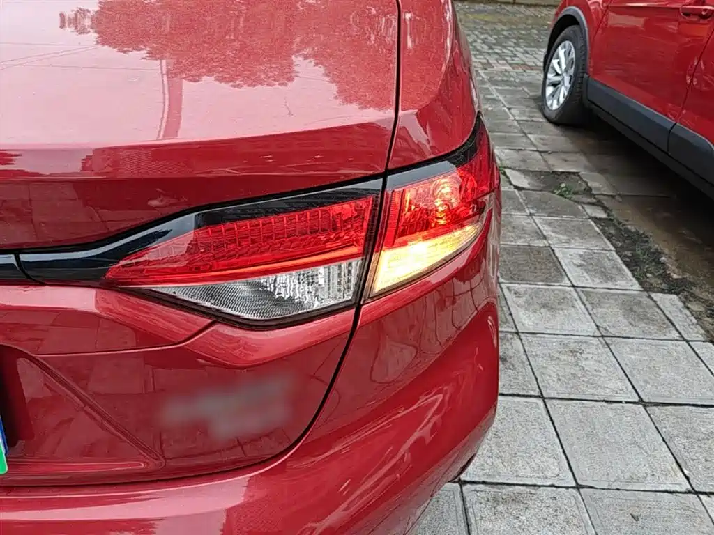 Toyota Levin 2022 185T CVT Luxury Edition фото 8