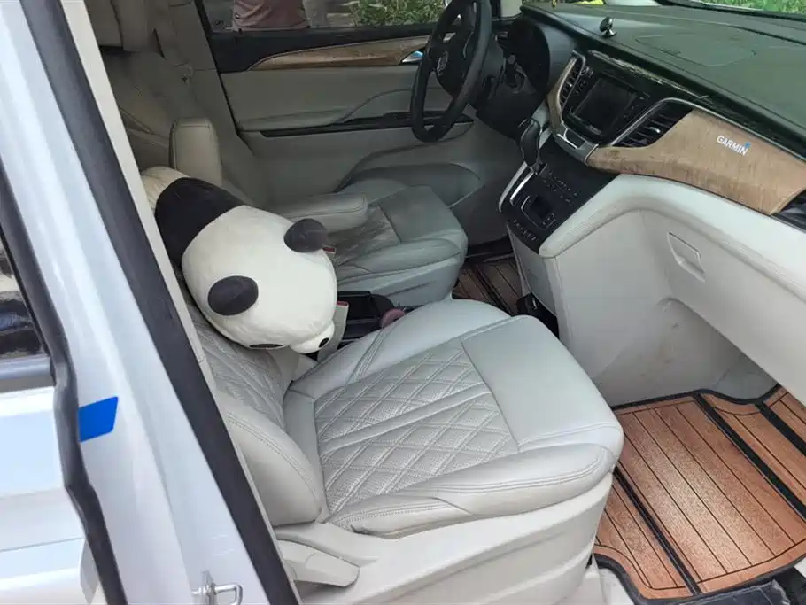 Buick GL8 2018 ES 28T Comfort Type China VI фото 8