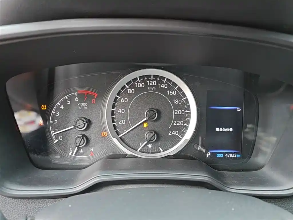 Toyota Levin 2022 185T CVT Luxury Edition фото 12