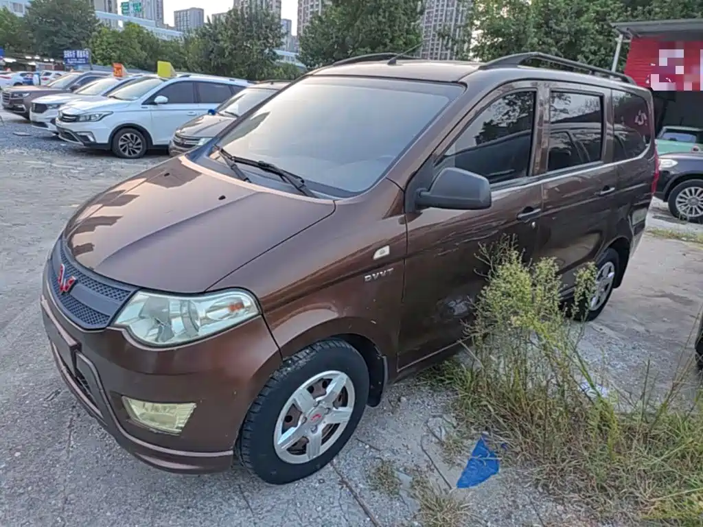 Wuling Motors Wuling Hongguang 2015 — пригон из Китая