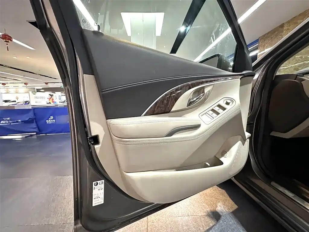 Buick LaCrosse 2013 2.4L SIDI Leading Comfort фото 12