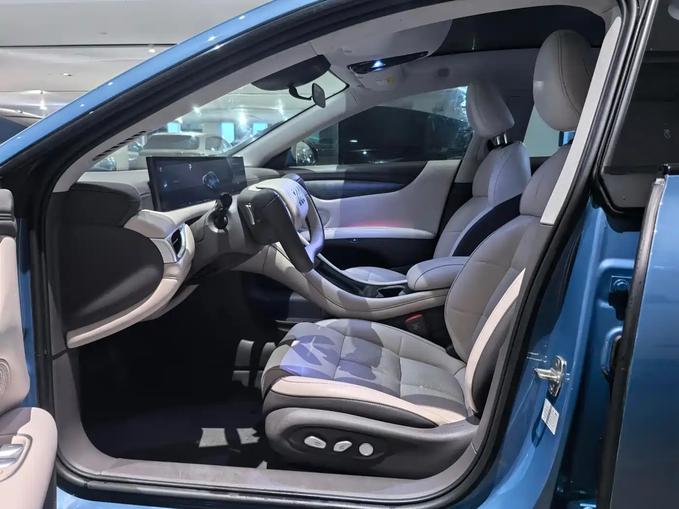 ZHIJI AUTOMOBILE ZHIJI L6