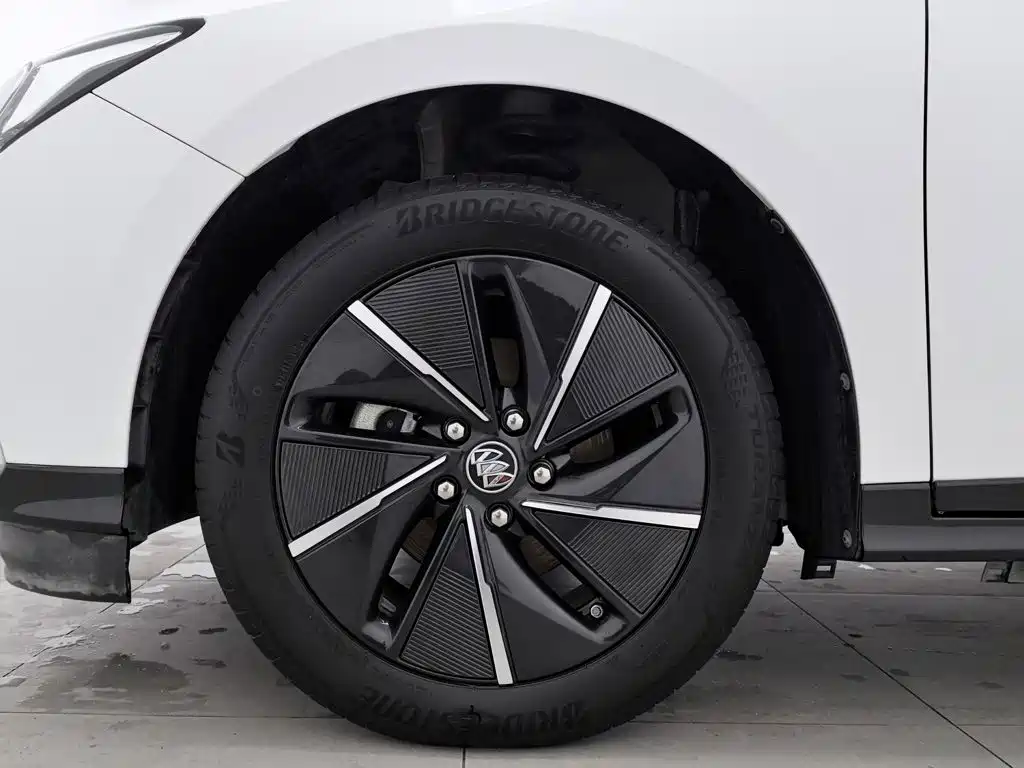 Buick Velite 6 2024 2024 Model 430km Premium Edition