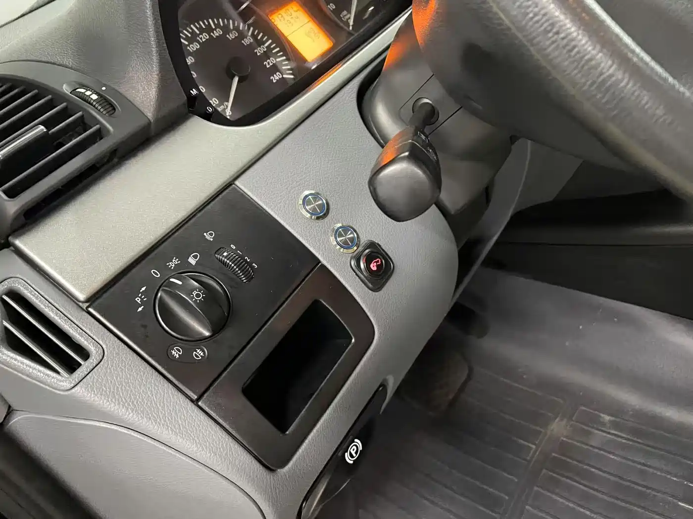 Mercedes-Benz Vito 2013 Model 3.0L Elite Edition фото 5