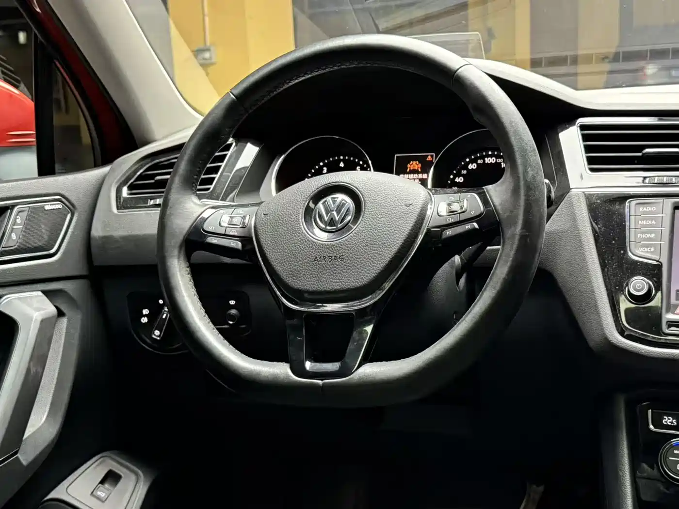 Volkswagen Tiguan L 2017 380TSI Automatic 4WD Ultimate Flagship Edition фото 11