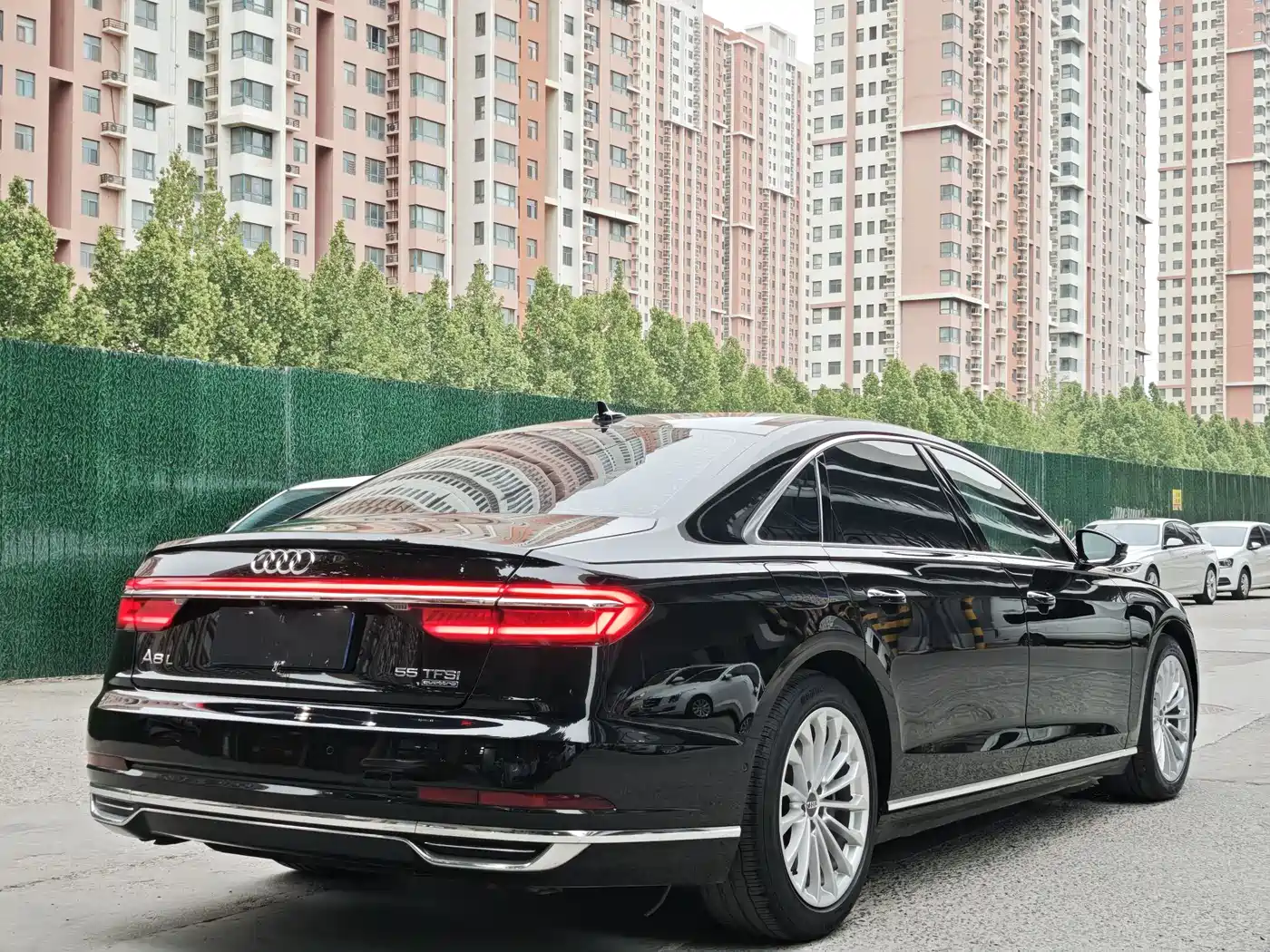 Audi A8 2018 A8L 55 TFSI quattro Launch Premium фото 8