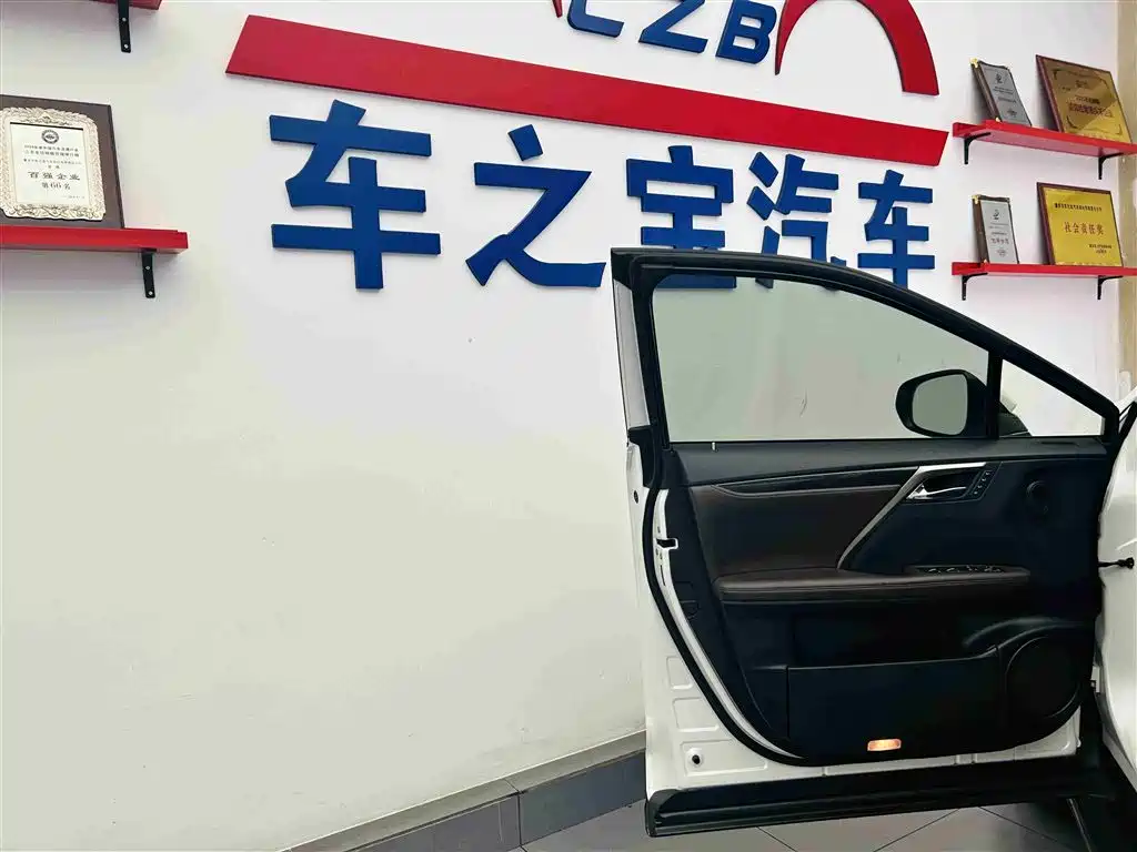Lexus RX 2016 300 2WD Comfort Edition China V фото 21