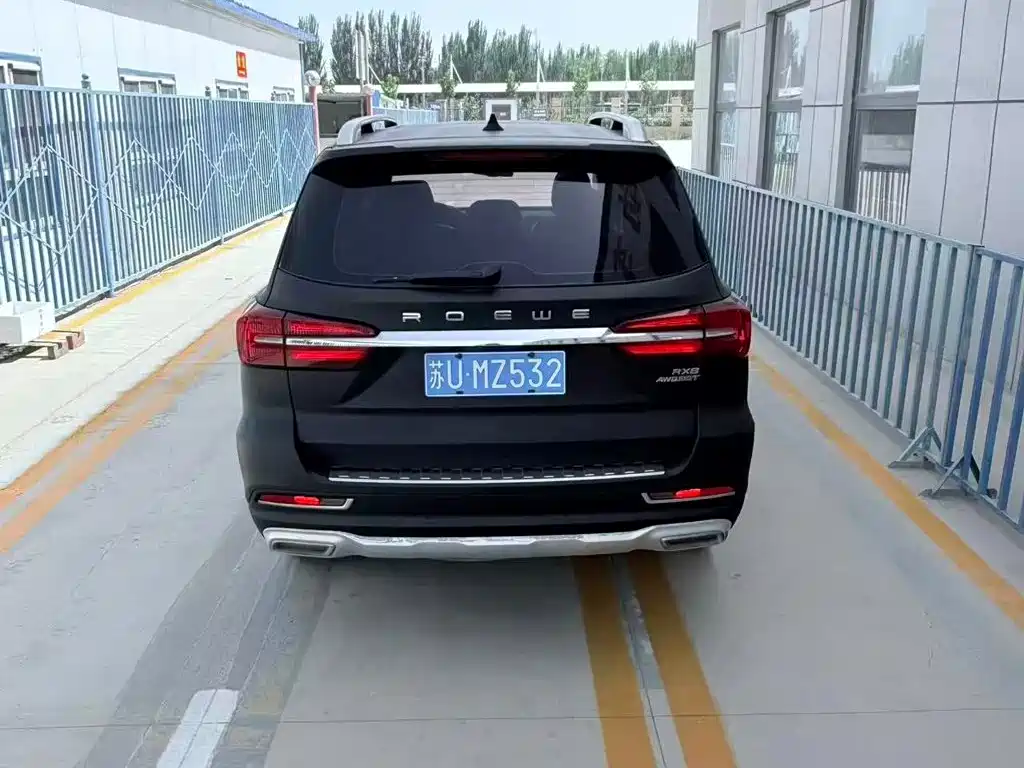 Roewe RX8 2018 2018 30T Intelligent Internet 4WD Supreme Edition