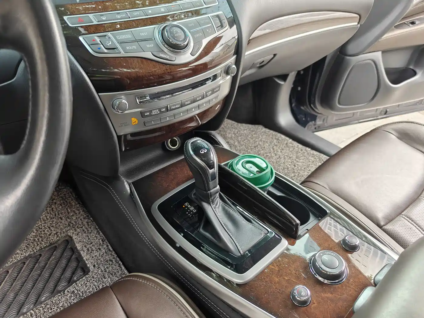 Infiniti QX60 (Import) 2018 2.5 S/C Hybrid FWD Champion Family Edition фото 13