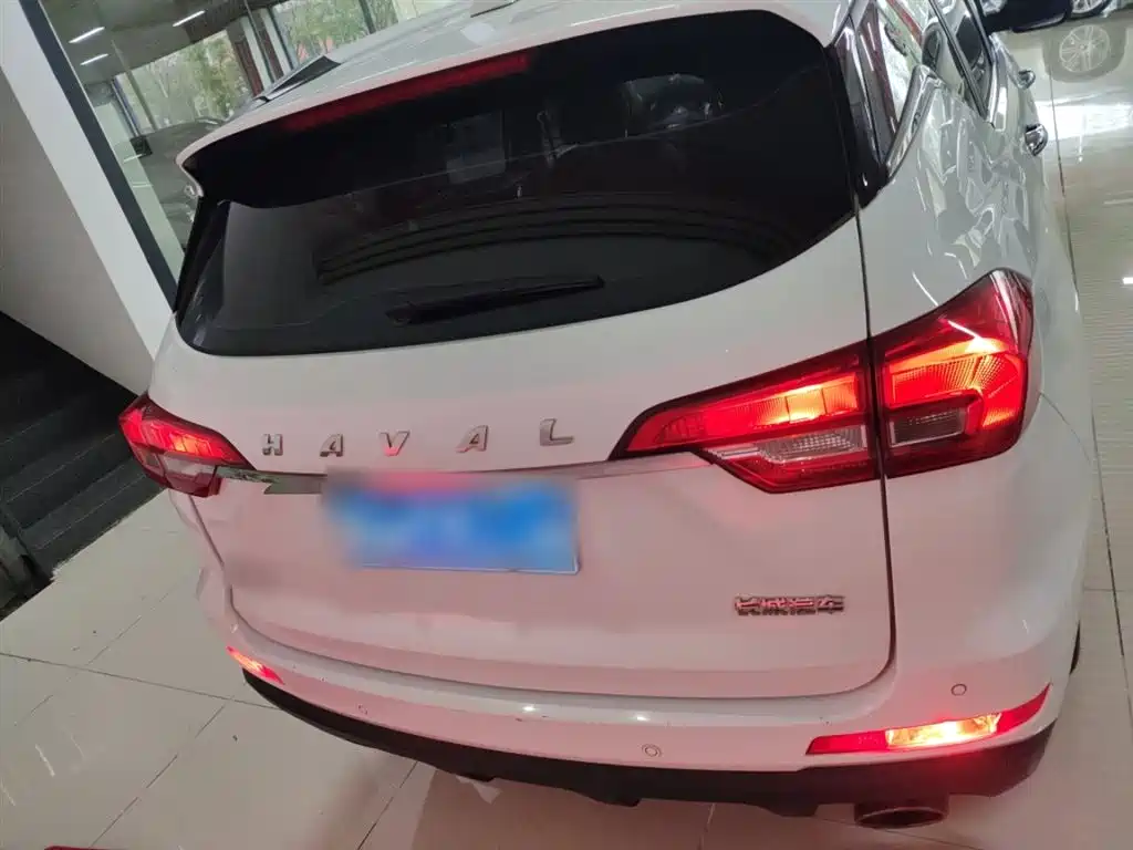 Haval M6 2019 1.5T DCT 2WD Elite Version China V фото 4