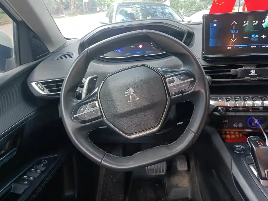 Фото 15 - Peugeot 4008