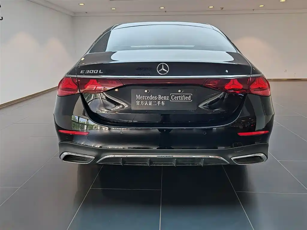 Mercedes-Benz E-Class 2024 E 300 L Fashion Sport фото 3