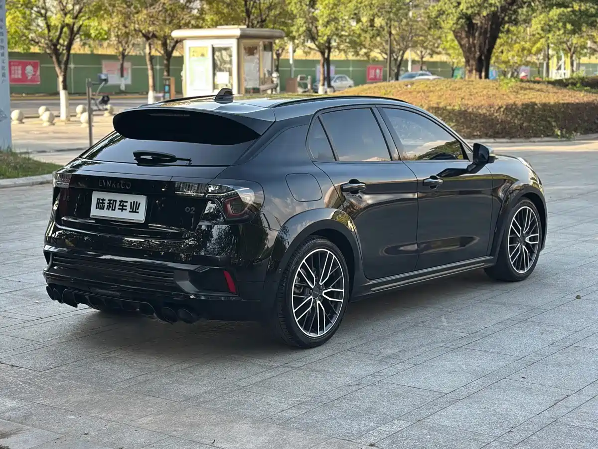 LYNK & CO. 02 HATCHBACK