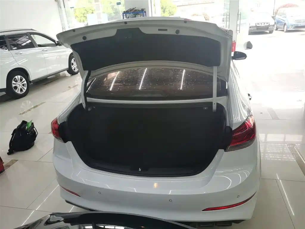 Hyundai Elantra 2019 1.4T Dual-clutch XuanDong·Vitality Type фото 15