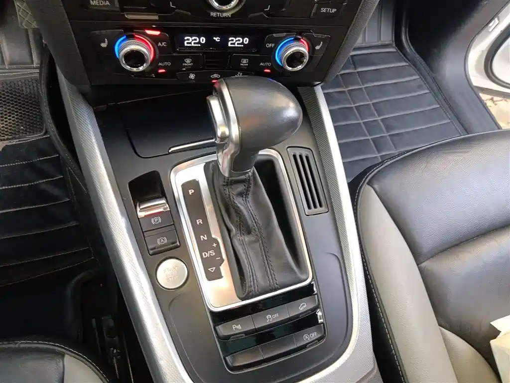 Audi Q5 2017 Plus 40 TFSI Technology фото 7