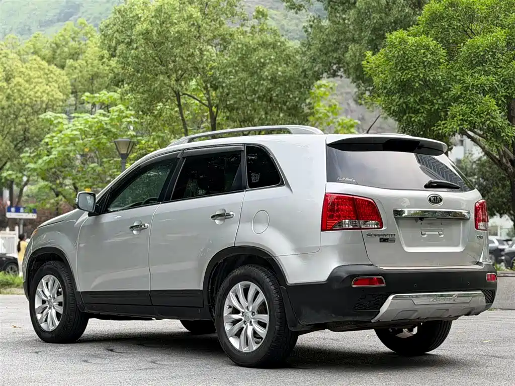 Kia Sorento 2012 2.2T Diesel Luxury Edition фото 4