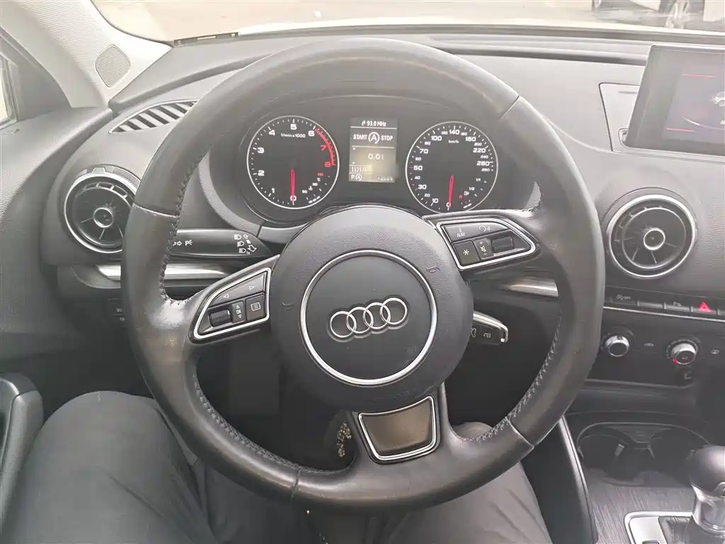 Audi A3 2014 Sportback 35 TFSI Automatic Fashion фото 11