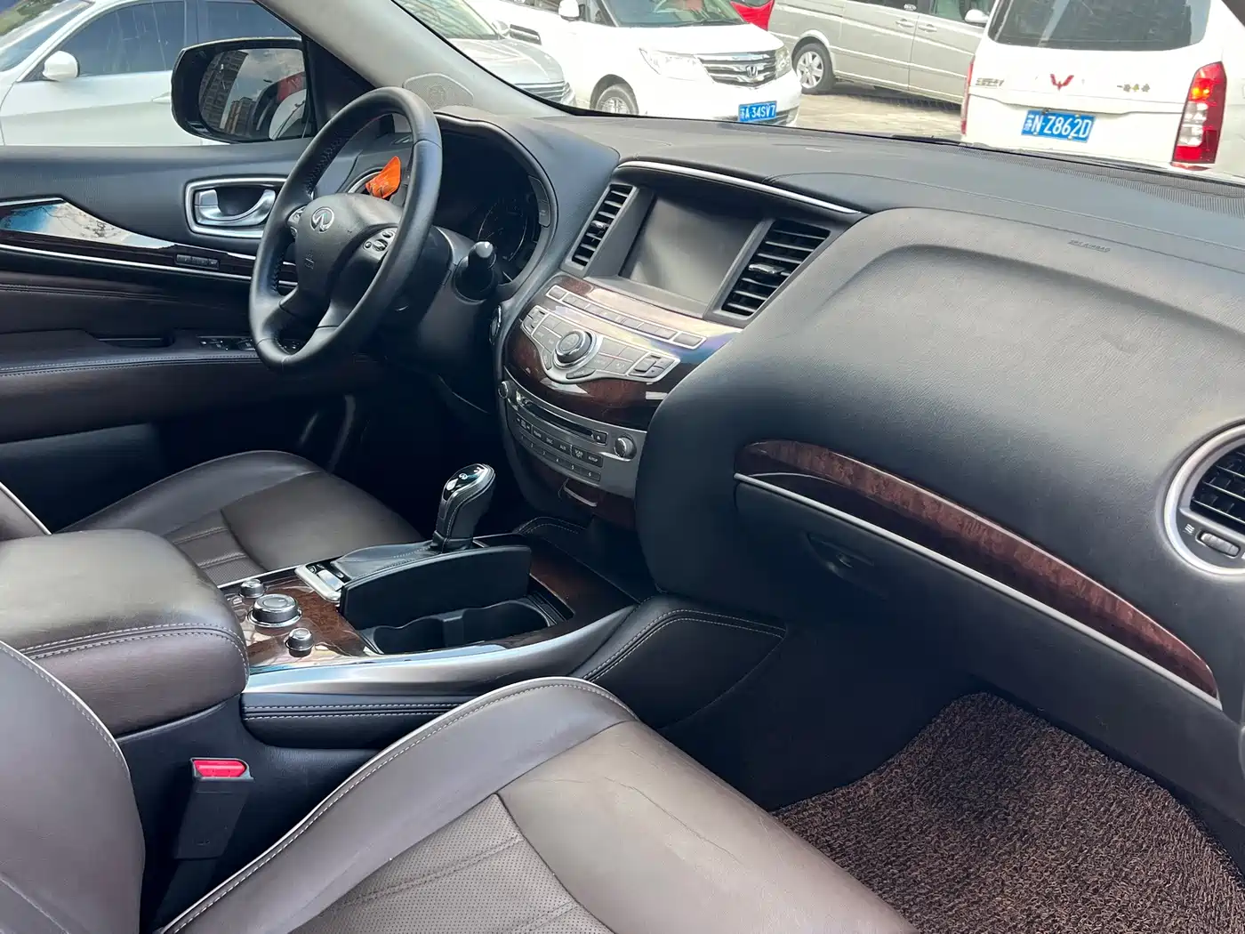 Infiniti QX60 (Import) 2018 2018 2.5 S/C Hybrid FWD Champion Family Edition