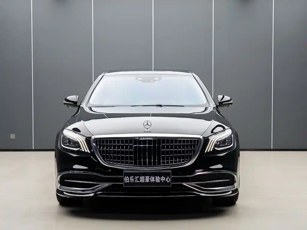 صورة 4 - Mercedes-Benz Maybach S-Class