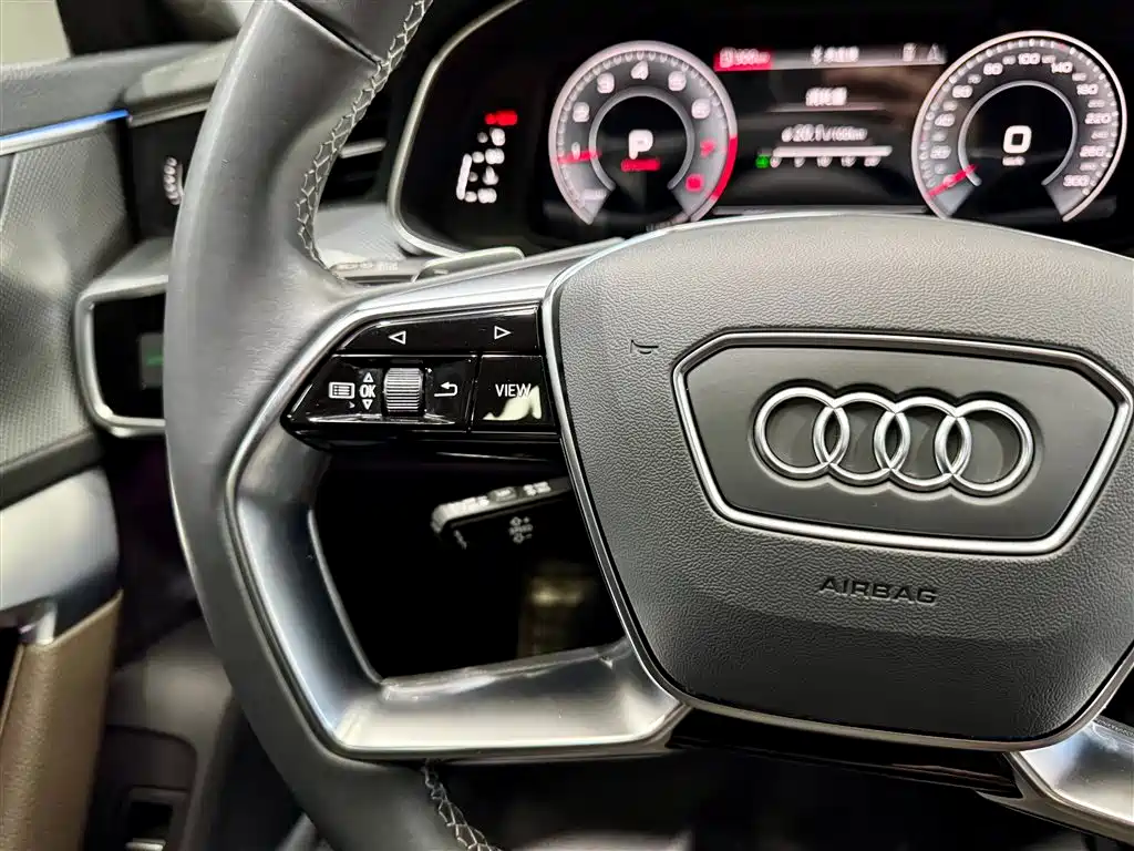 AUDI A7L