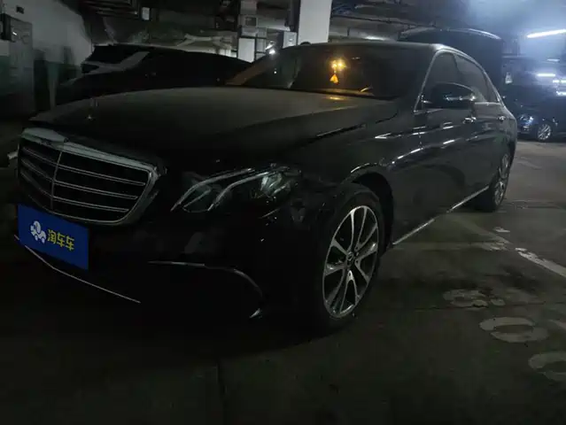 MERCEDES-BENZ E CLASS