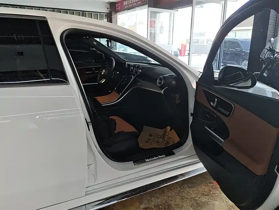 Mercedes-Benz C-Class 2024 Facelift C 260 L Sport фото 8