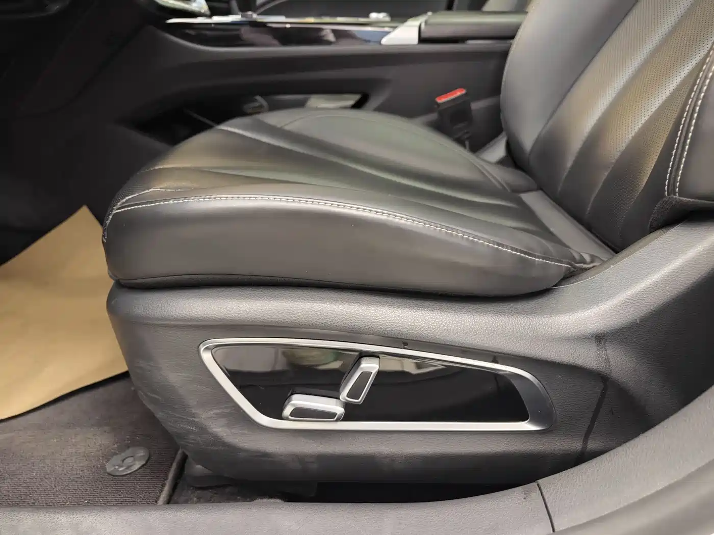 Geely Borui 2019 2018 1.5T MHEV Premium Edition