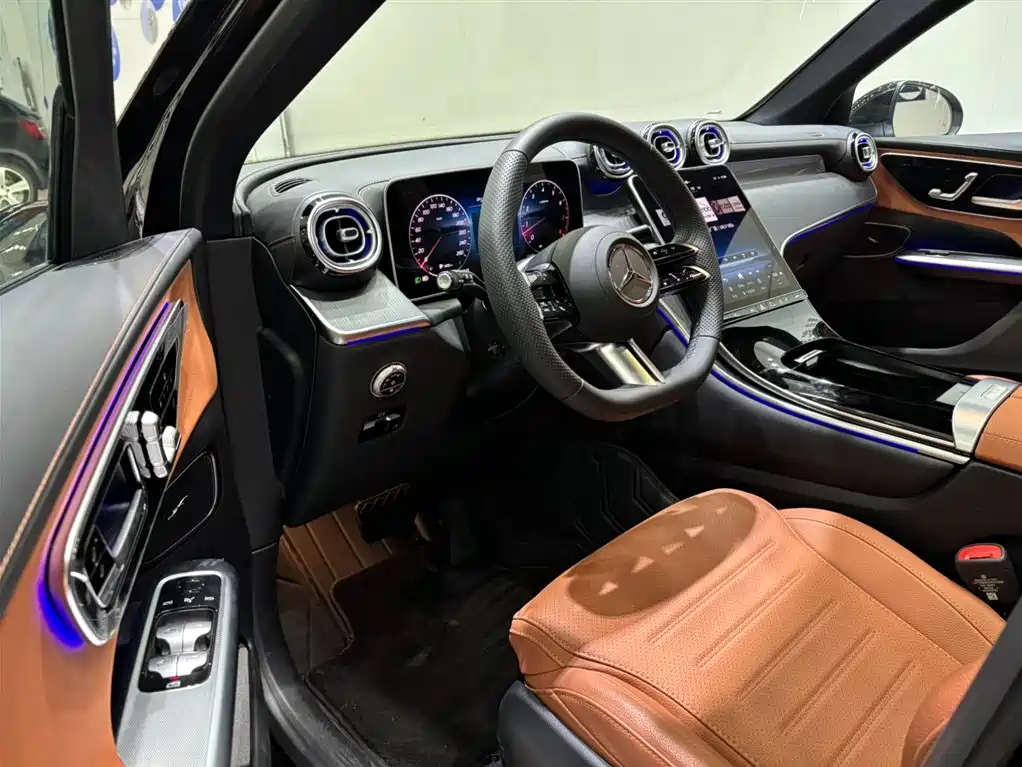 Mercedes-Benz GLC 2025 Model Year GLC 260 L 4MATIC Luxury фото 7