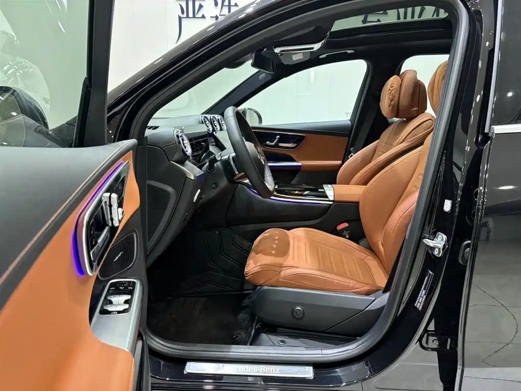 Mercedes-Benz GLC 2025 Model Year GLC 260 L 4MATIC Luxury фото 5