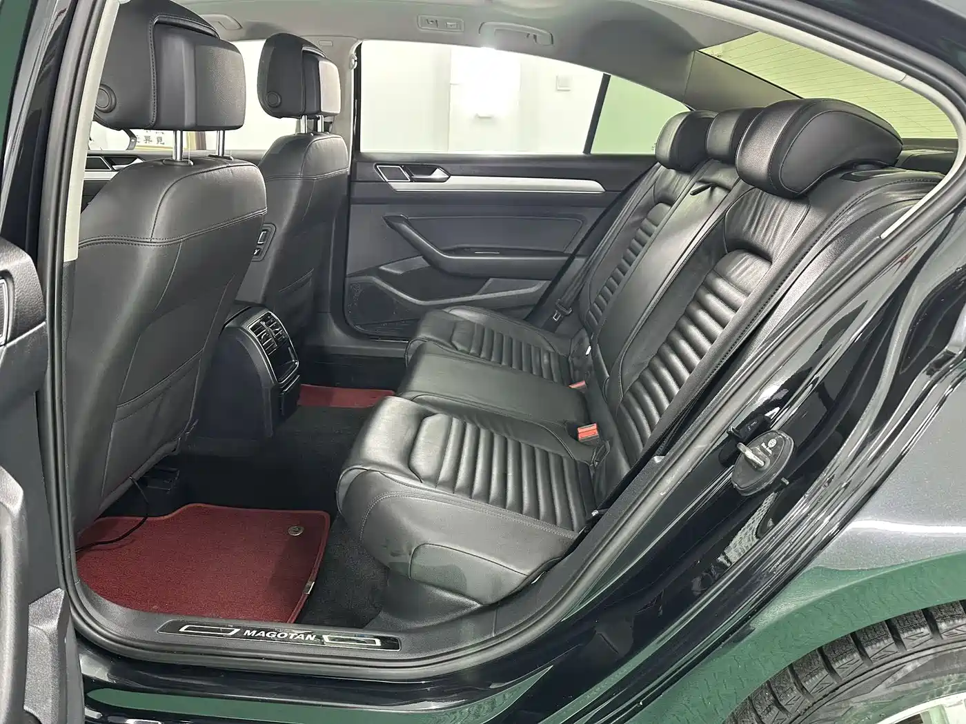 Volkswagen Magotan 2018 330TSI DSG Leading фото 8