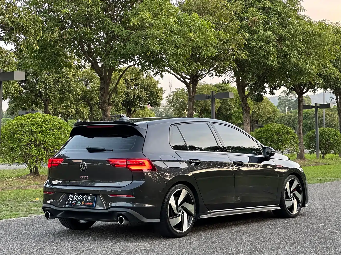 Volkswagen Golf GTI 2021 Facelift 380TSI DSG GTI фото 6