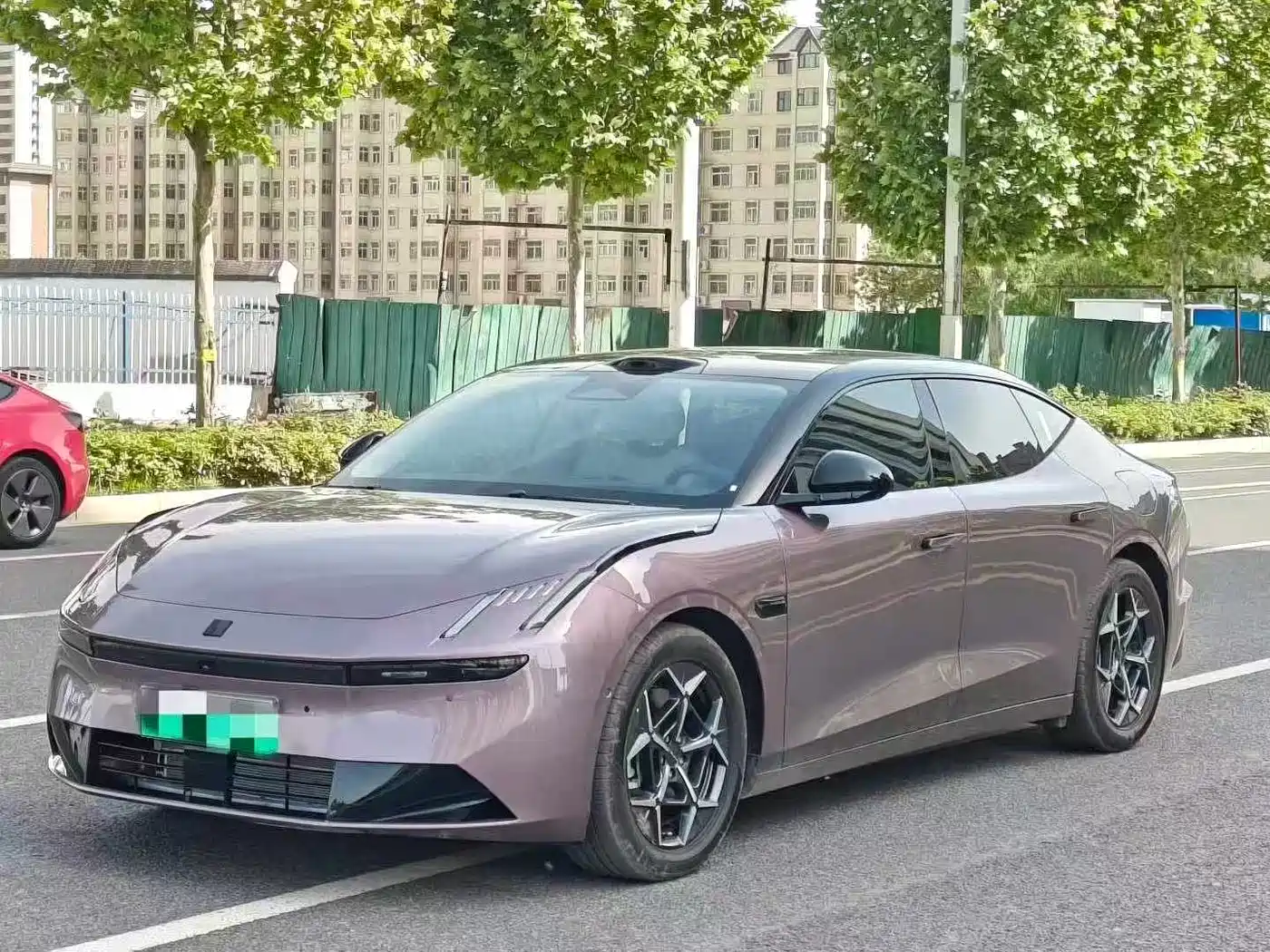 Lynk & Co 10 EM-P 2025 240km Base